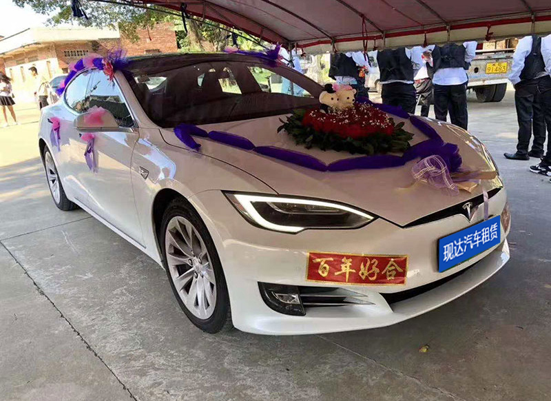 广州婚宴租赁出租特斯拉婚礼车